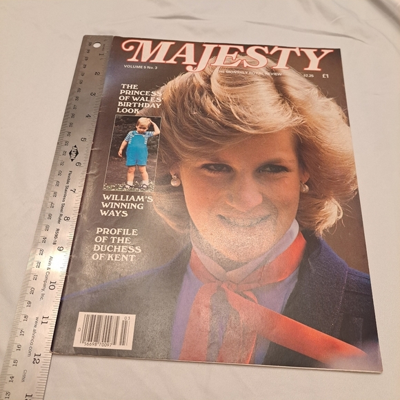 Majesty Magazine Volume 5 No 3 July 1984 Printed In England Royal Family - Picture 9 of 9